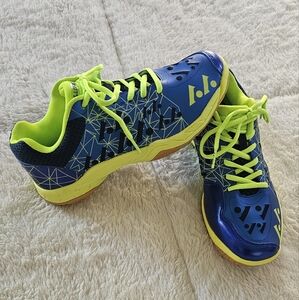 LIKE NEW Women's Luff 06 Lightweight Cushioning Pickleball Court Shoes Size 6.5
